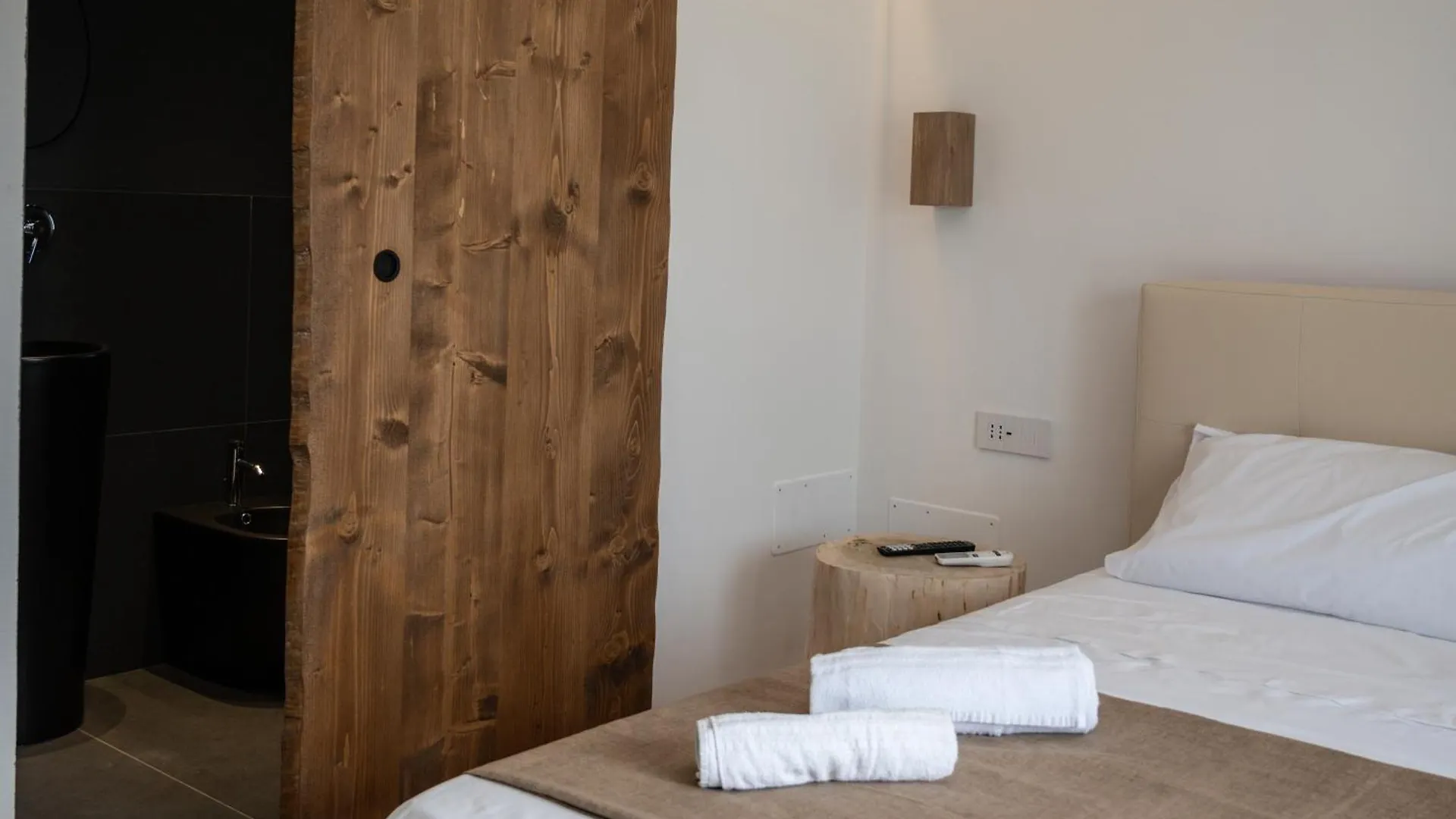 B&B Bellavista Kamarina Resort 스코글리티